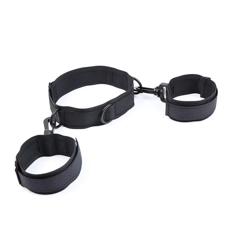 OHMAMA FETISH - MANETTE E COLLETTO IN NYLON OHMAMA FETISH - MANETTE E COLLETTO IN NYLON